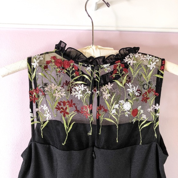 Karl Lagerfeld Embroidered Floral Mesh Black Dress - Picture 15 of 16